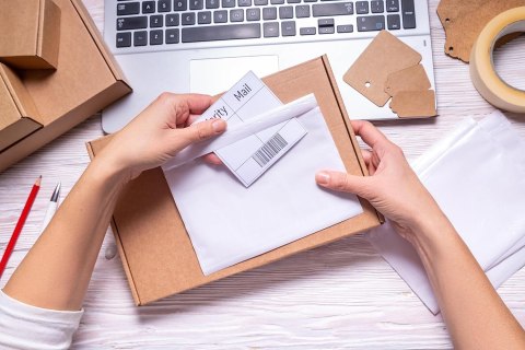 Koperty Kurierskie Przylgi Kangurki C6 175x132 Mocne Opakowanie 8000 sztuk