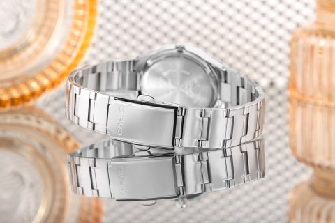 Zegarek Damski CASIO LTP-2069D-4AVEG